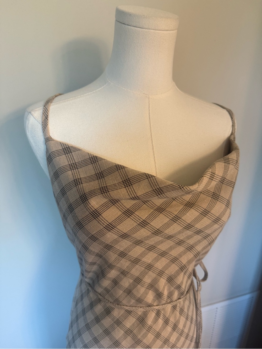 Lulus Chic City Beige Plaid Cowl Neck Midi Slip Dress Medium - Picture 2 of 13